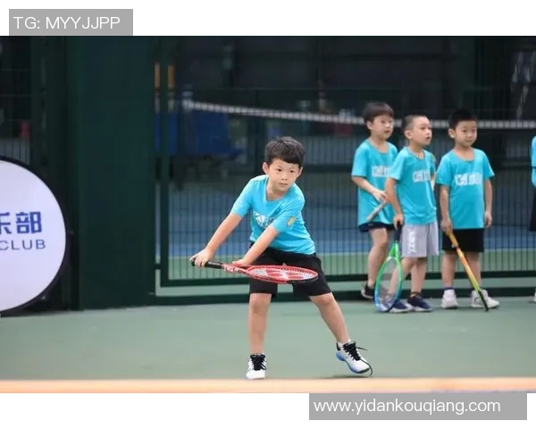 西安网球队耐力训练引发热议球员表现与体能备受关注